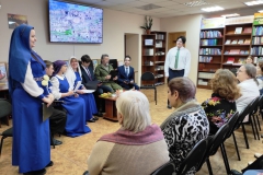 О, женщина... ведь нет тебя прекрасней!