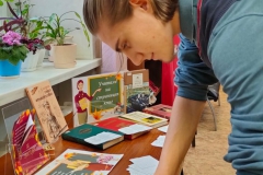 Учитель на страницах книг